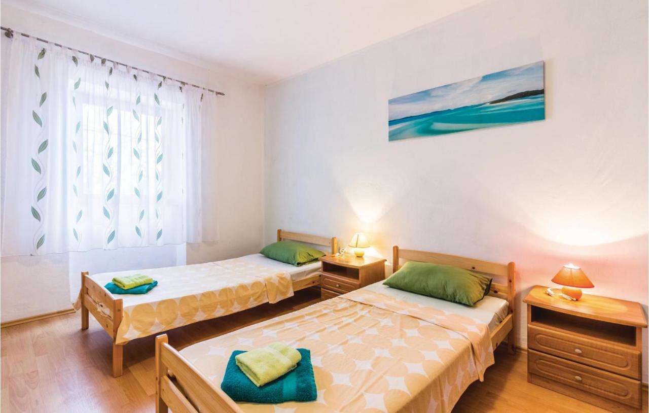 Apartman 3 Bedroom Lovely In Pula