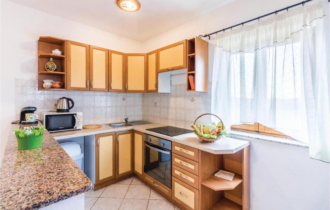 Apartman 3 Bedroom Lovely In
